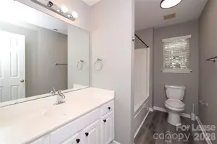 8306 Hornwood Ct, Charlotte, NC 28215 - Photo 29