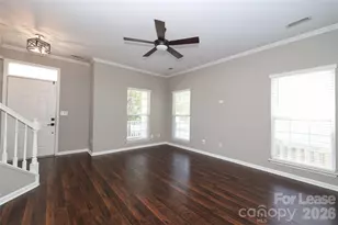 8306 Hornwood Ct, Charlotte, NC 28215 - Photo 5