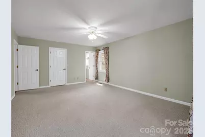525 Maren Court, Hendersonville, NC 28739 - Photo 17