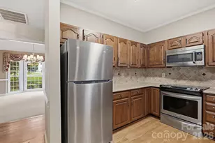 9232 Hemingford Ct, Charlotte, NC 28277 - Photo 5