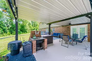 2651 31st St Ct NE, Hickory, NC 28601 - Photo 7