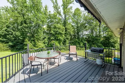 2651 31st Street Court NE, Hickory, NC 28601 - Photo 9