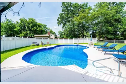 2651 31st Street Court NE, Hickory, NC 28601 - Photo 3