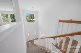 1147 10th St Ln NW, Hickory, NC 28601 - Photo 5
