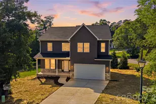 1147 10th St Ln NW, Hickory, NC 28601 - Photo 1