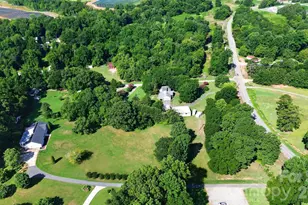 2004 Fountain Ln, Stanley, NC 28164 - Photo 9