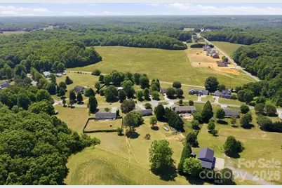 129 Salem Meadow Drive, Statesville, NC 28625 - Photo 5
