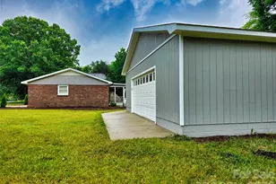 158 W Meadowview Dr, Statesville, NC 28625 - Photo 5