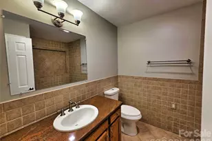 158 W Meadowview Dr, Statesville, NC 28625 - Photo 17