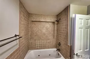 158 W Meadowview Dr, Statesville, NC 28625 - Photo 17