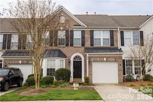 415 Foilage Ct, Lake Wylie, SC 29710 - Photo 1