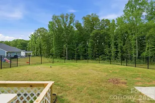 420 Grandiflora Ave, Lancaster, SC 29720 - Photo 15