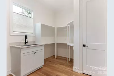 2928 Hanson Drive, Charlotte, NC 28207 - Photo 17