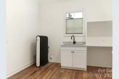 2928 Hanson Drive, Charlotte, NC 28207 - Photo 15