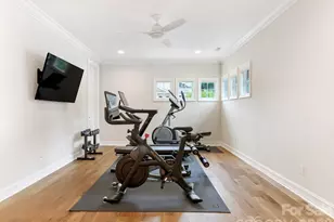 2928 Hanson Dr, Charlotte, NC 28207 - Photo 31