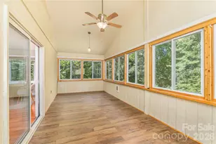 446 Deerhaven Ln, Hendersonville, NC 28791 - Photo 9