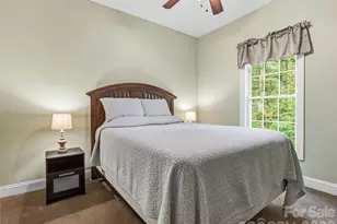 115 Flameleaf Ln, Laurel Park, NC 28739 - Photo 27