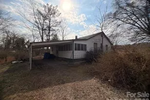1081 Ashworth Rd, Marion, NC 28752 - Photo 5