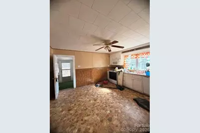 1081 Ashworth Road, Marion, NC 28752 - Photo 9