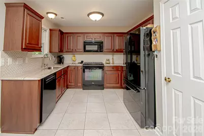 9301 Hanworth Trace Drive, Charlotte, NC 28277 - Photo 21