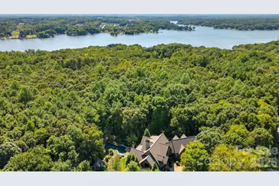 9208 Flying Eagle Lane, Charlotte, NC 28278 - Photo 3