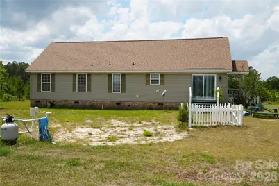 424 Press Walters Road, Hartsville, SC 29550 - Photo 3