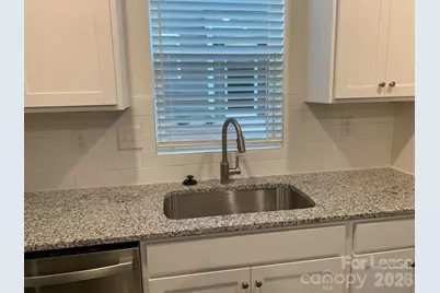 8101 Ramsburg Drive, Charlotte, NC 28269 - Photo 7