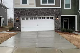 8101 Ramsburg Dr, Charlotte, NC 28269 - Photo 1