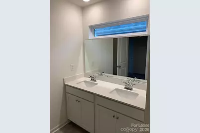 8101 Ramsburg Drive, Charlotte, NC 28269 - Photo 17