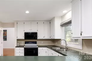 568 Wood Hollow Rd, Taylorsville, NC 28681 - Photo 13
