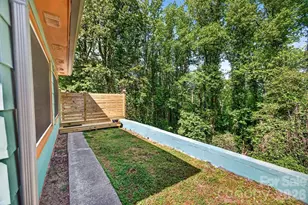 147 Longview Dr, Hendersonville, NC 28791 - Photo 17