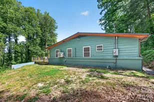 147 Longview Dr, Hendersonville, NC 28791 - Photo 19