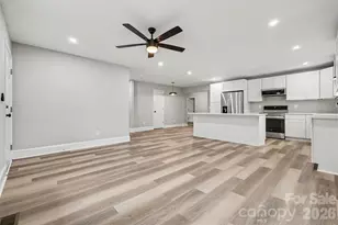 3716 Fieldcrest Rd, Charlotte, NC 28217 - Photo 5