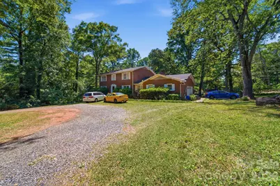 970 23rd Avenue NE, Hickory, NC 28601 - Photo 1