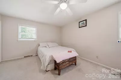 970 23rd Avenue NE, Hickory, NC 28601 - Photo 19