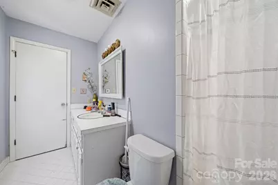 970 23rd Avenue NE, Hickory, NC 28601 - Photo 23