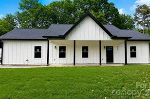 612 Hardin Rd, Dallas, NC 28034 - Photo 1