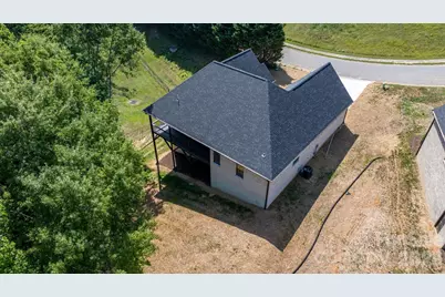 730 Chatsworth Circle SE, Lenoir, NC 28645 - Photo 9