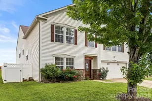 3272 Table Rock Dr, Gastonia, NC 28052 - Photo 3
