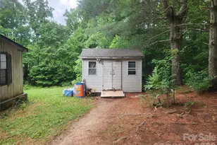 135 Watson Ave, Taylorsville, NC 28681 - Photo 5