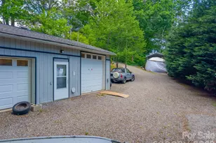 90 60 & 132 Hennessee St, Clyde, NC 28721 - Photo 41