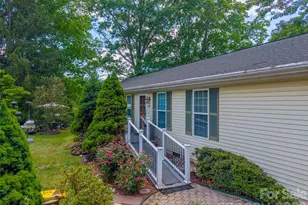 90 60 & 132 Hennessee St, Clyde, NC 28721 - Photo 5