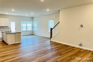 402 Sagecroft Ln, Indian Trail, NC 28079 - Photo 5