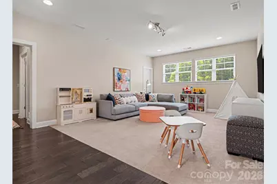 1020 N Sharon Amity Road, Charlotte, NC 28211 - Photo 29