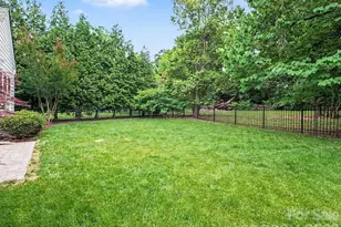 1020 N Sharon Amity Rd, Charlotte, NC 28211 - Photo 41