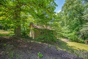 77 1st St, Tryon, NC 28782 - Photo 7