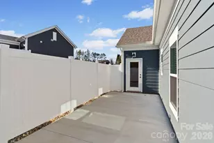 137 Cherry Spgs Ln, Asheville, NC 28804 - Photo 35