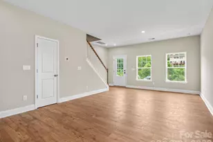 137 Cherry Spgs Ln, Asheville, NC 28804 - Photo 11