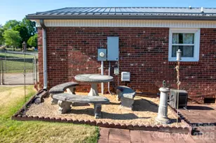 2104 Lamesa Ct, Lenoir, NC 28645 - Photo 9
