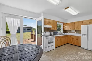 2104 Lamesa Ct, Lenoir, NC 28645 - Photo 23